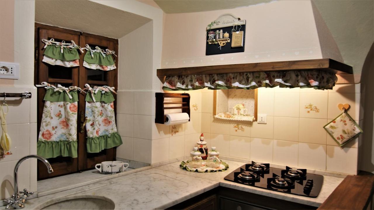 La Casina Dei Cuori Di Nonna Miglia Villa Pallerone Exteriör bild