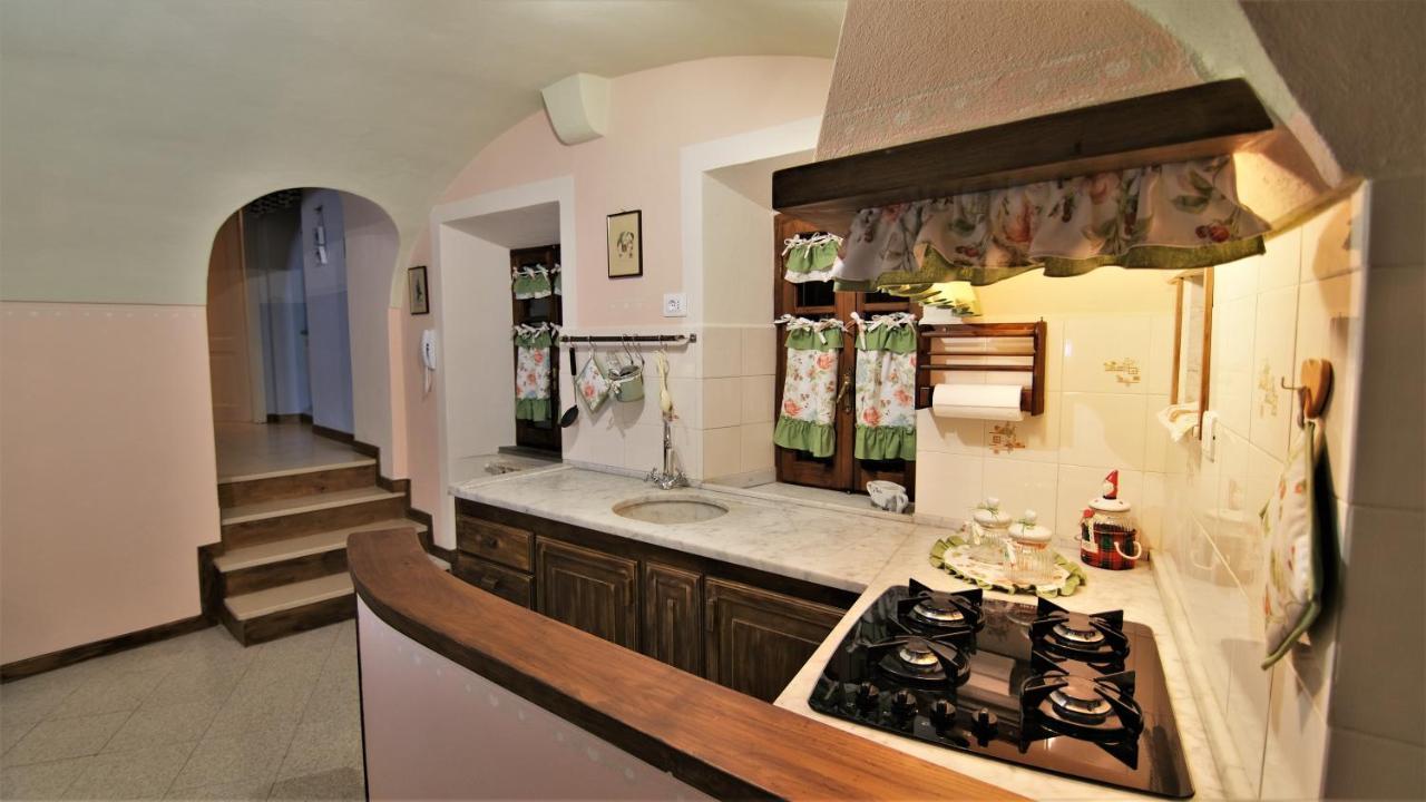 La Casina Dei Cuori Di Nonna Miglia Villa Pallerone Exteriör bild