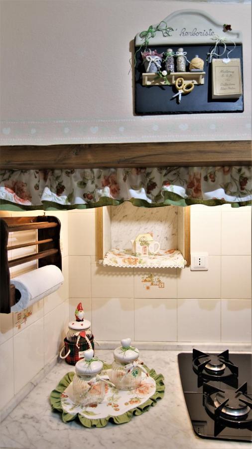 La Casina Dei Cuori Di Nonna Miglia Villa Pallerone Exteriör bild