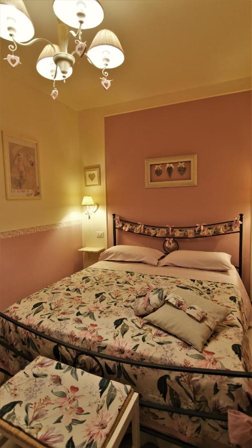 La Casina Dei Cuori Di Nonna Miglia Villa Pallerone Exteriör bild