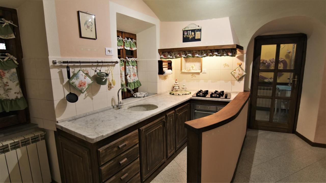 La Casina Dei Cuori Di Nonna Miglia Villa Pallerone Exteriör bild