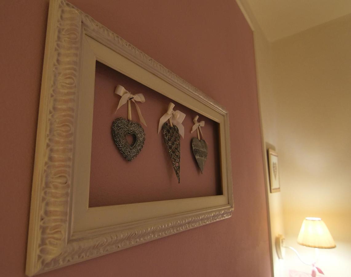 La Casina Dei Cuori Di Nonna Miglia Villa Pallerone Exteriör bild