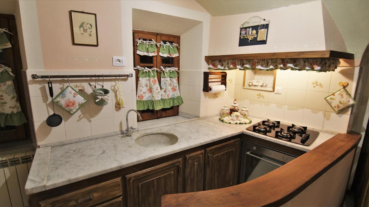 La Casina Dei Cuori Di Nonna Miglia Villa Pallerone Exteriör bild